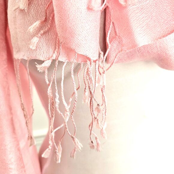 Large Pink Scarf with Paisley Weave and Fringe Womens - Picture 6 of 9